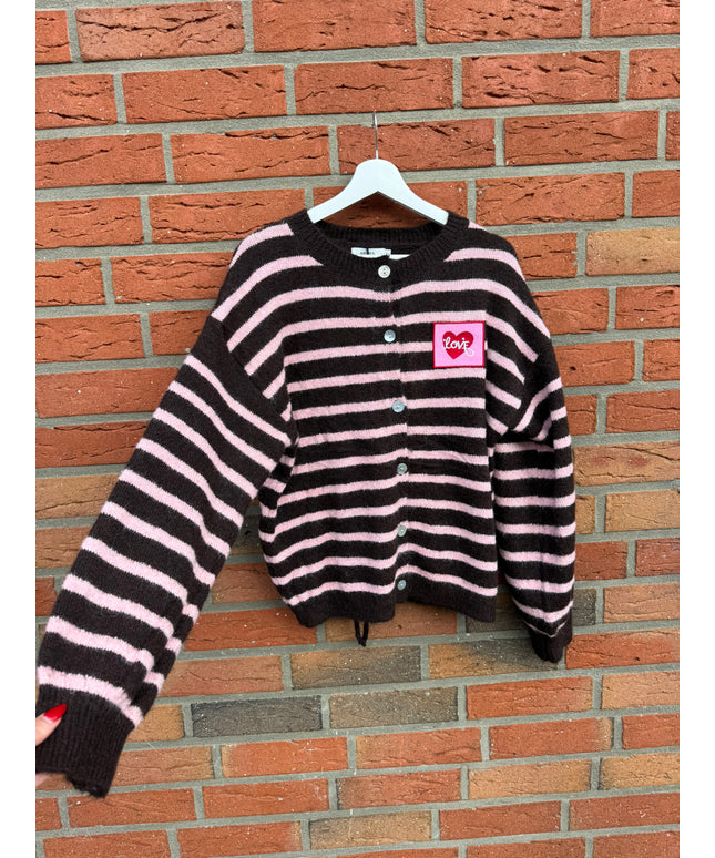 Gestreifte Strickjacke mit offenem Rücken und Love Patch