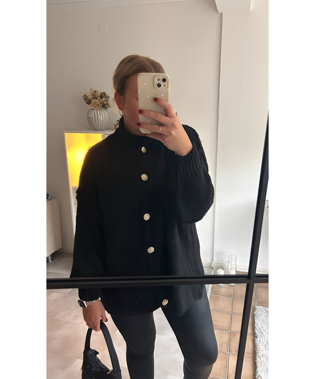 Oversized Strickjacke mit goldenen Knöpfen | versch. Farben