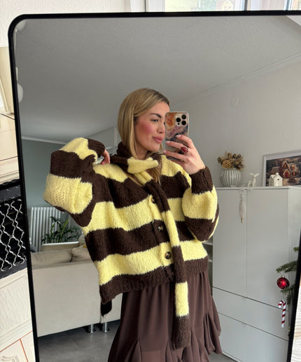 Oversize Strickjacke gestreift mit Schal | braun gelb