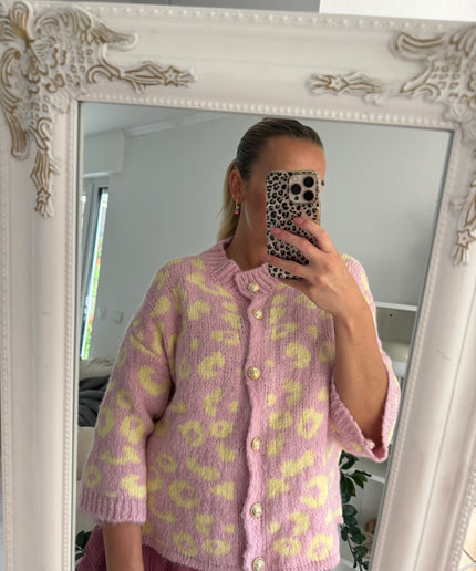 Leo Strickjacke mit goldenen Knöpfen | rosa gelb