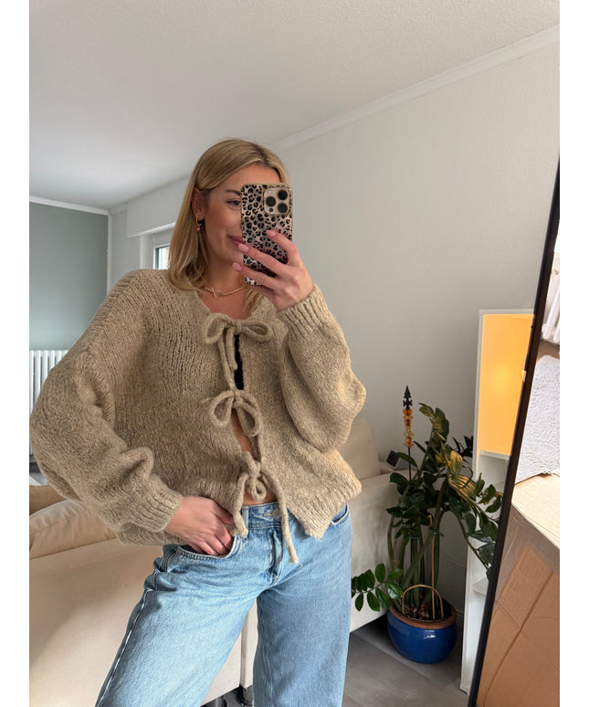 Strickjacke mit Schleifen | versch. Farben