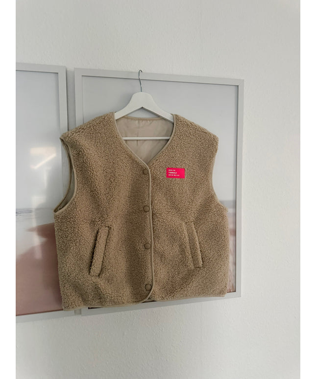 Teddy Weste mit Patch | versch. Farben