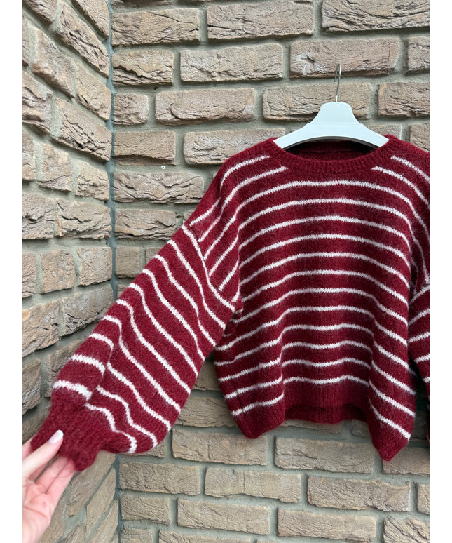 Kurzer Strickpullover mit Streifen | bordeaux