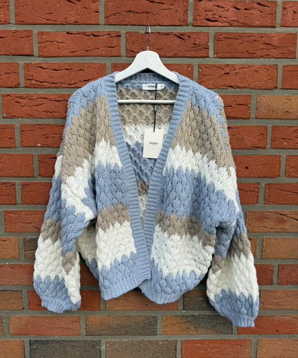 Bunt gestreifte Strickjacke aus Grobstrick