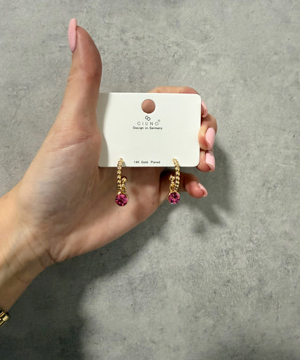 Ohrringe mit pinken Steinchen