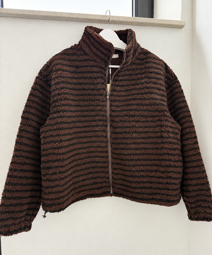 Gestreifte Teddyjacke mit Reißverschluss | Dunkelbraun/Schwarz