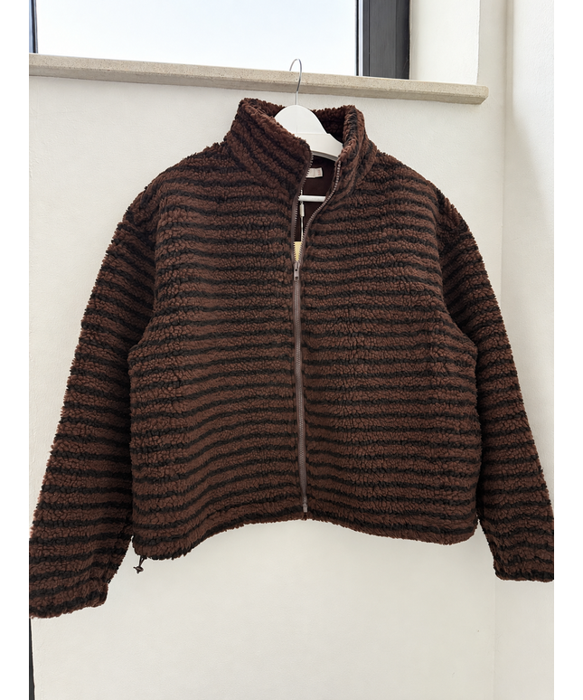 Gestreifte Teddyjacke mit Reißverschluss | Dunkelbraun/Schwarz