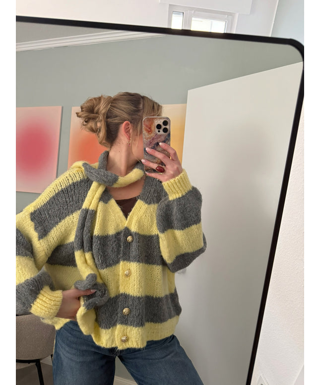 Oversize Strickjacke gestreift mit Schal | grau gelb