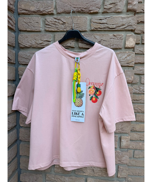 B-Ware | Regular-Fit Boxy-T-Shirt mit orangefarbenem Print und Charm-Anhänger | rosa
