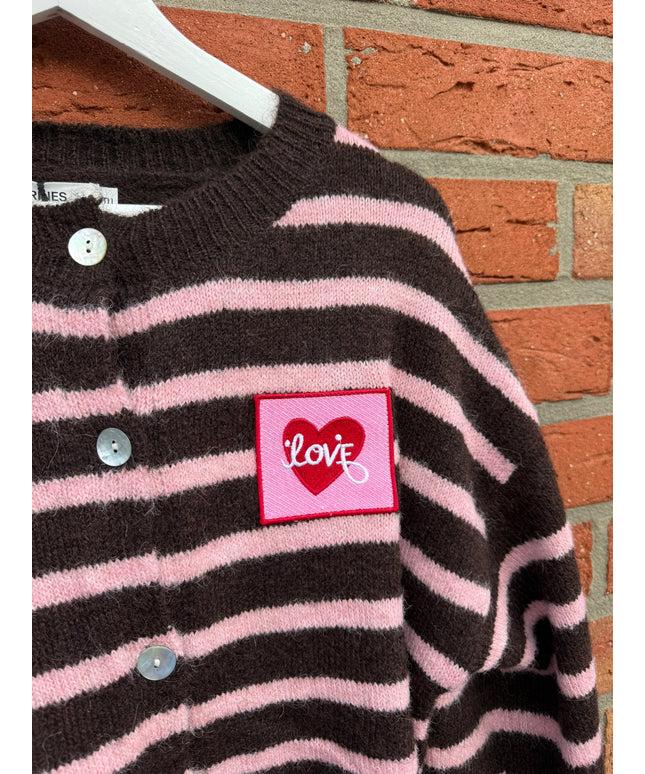 Gestreifte Strickjacke mit offenem Rücken und Love Patch