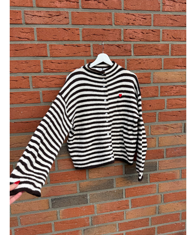 Gestreifte Strickjacke mit hohem Kragen und Knopfleiste