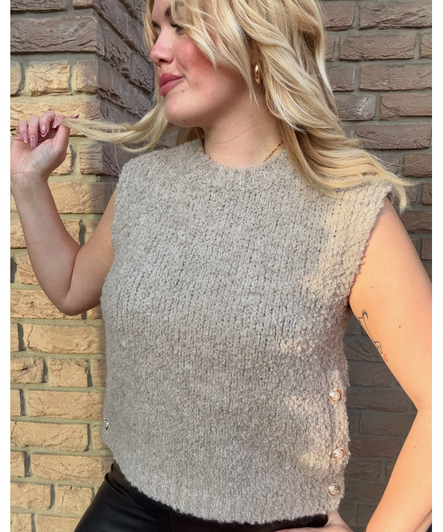 Boucle Weste mit goldenen Knöpfen | bordeaux