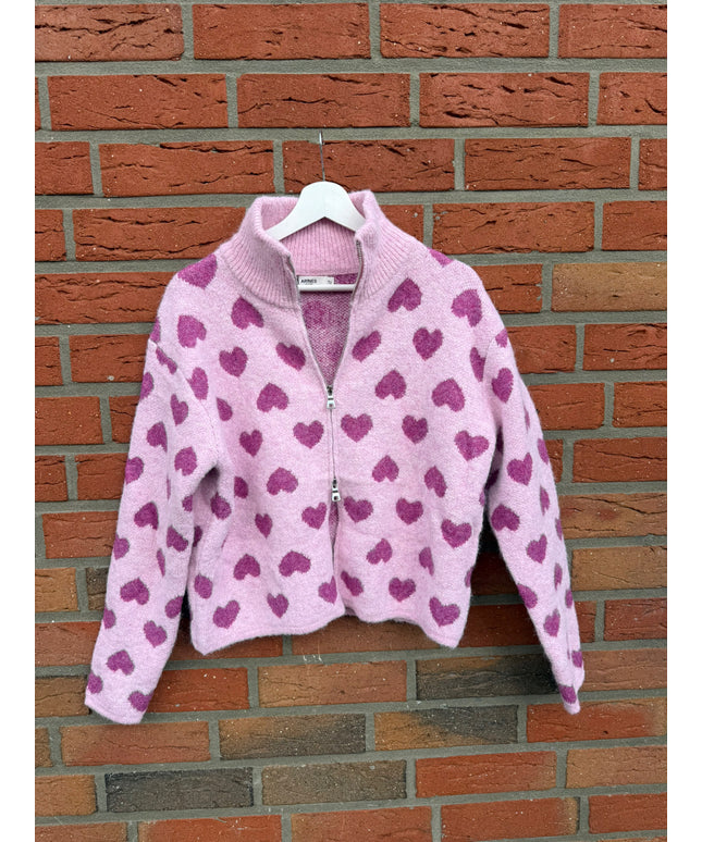 Strickjacke mit Zipper und Herzen | rosa pink