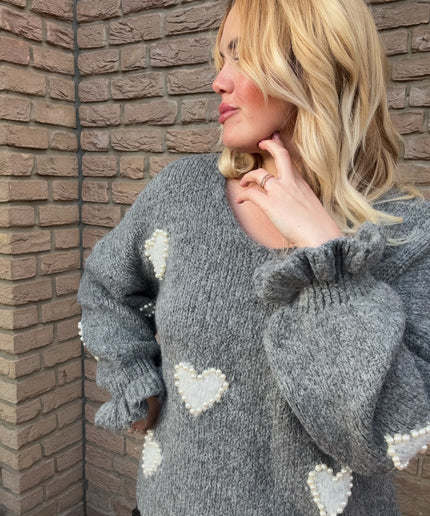 Pullover mit Herzmuster & Perlen