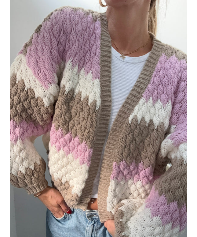 Bunt gestreifte Strickjacke aus Grobstrick