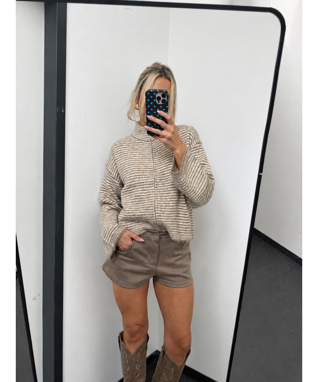 Shorts aus Wildlederimitat | Taupe