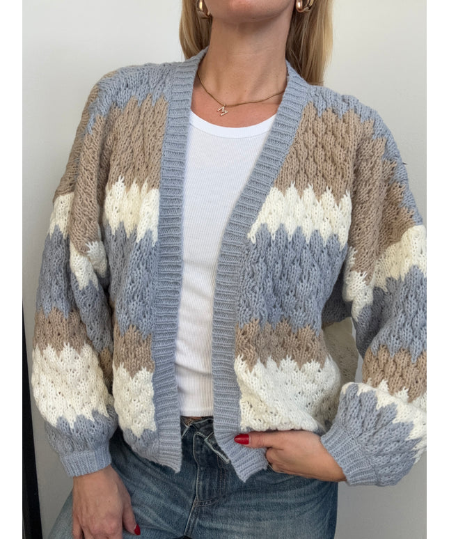Bunt gestreifte Strickjacke aus Grobstrick