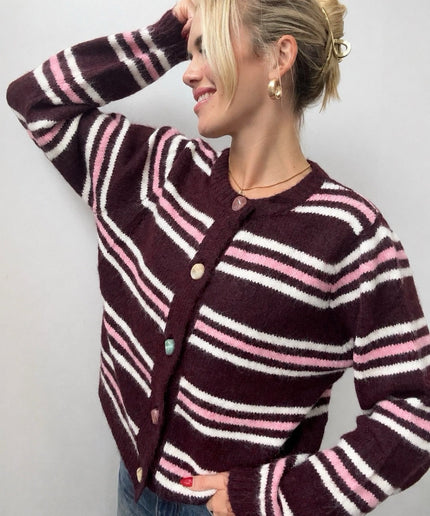 Gestreifte Strickjacke mit Statement-Knöpfen | Bordeaux