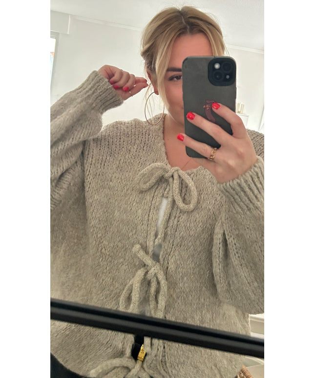 Strickjacke mit Schleifen | versch. Farben