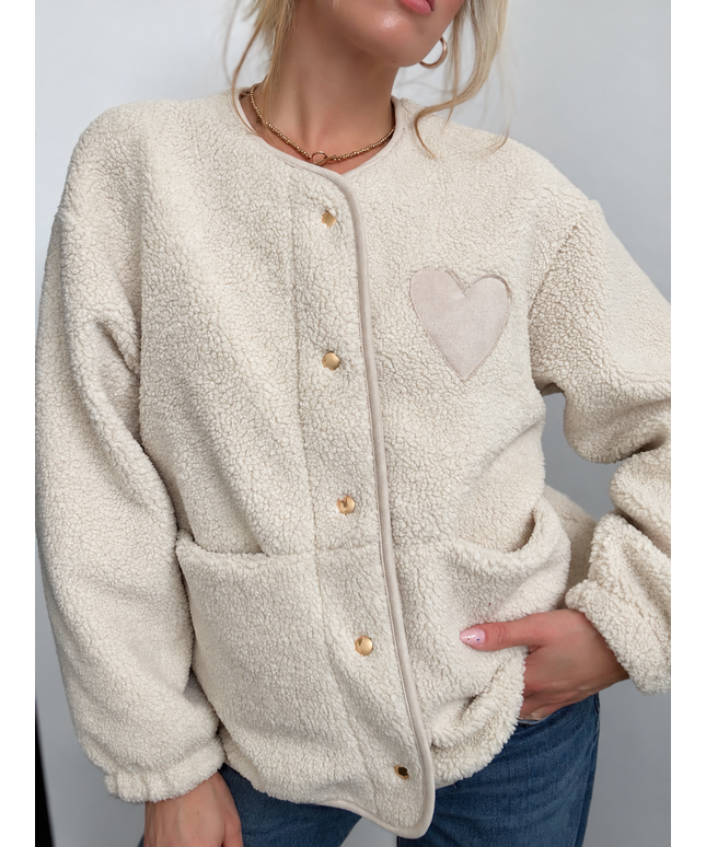 Teddy Jacke mit Herzpatch und goldenen Knöpfen | Beige